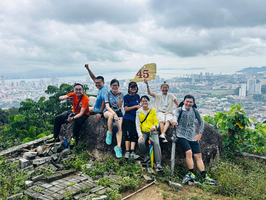 [Morning Tour] Morning Hike and History of Rifle Range